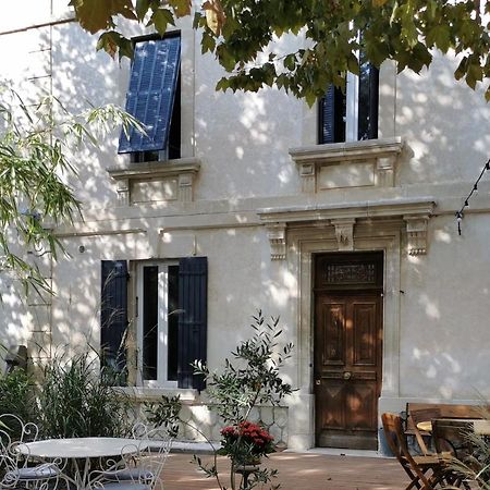 Maison D' Alys Entre Luberon Et Alpilles Cabannes Екстериор снимка