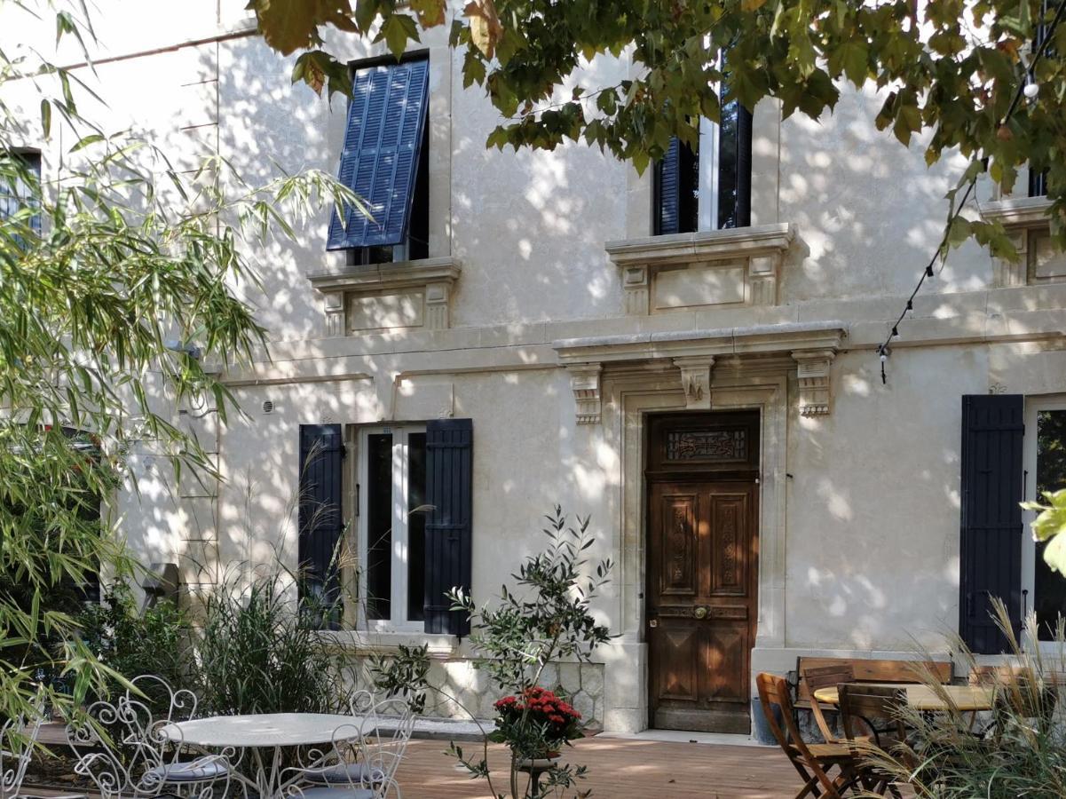 Maison D' Alys Entre Luberon Et Alpilles Cabannes Екстериор снимка